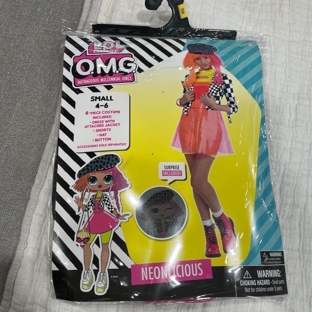 Lol‎ OMG Neonlicious Halloween costume